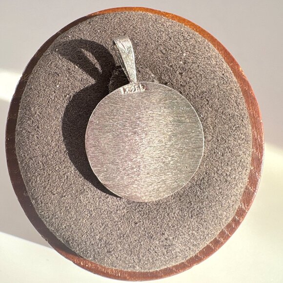 VTG Solid Sterling Silver 925 Yin Yang Design Circle Pendant Size 1" Length - Picture 6 of 9